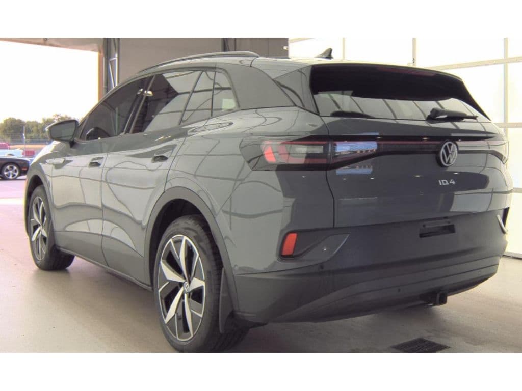 2024 Volkswagen ID.4 view 4