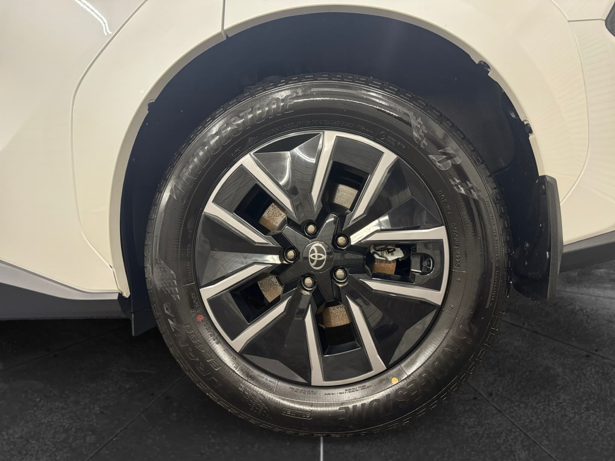 2026 Toyota bZ view 38