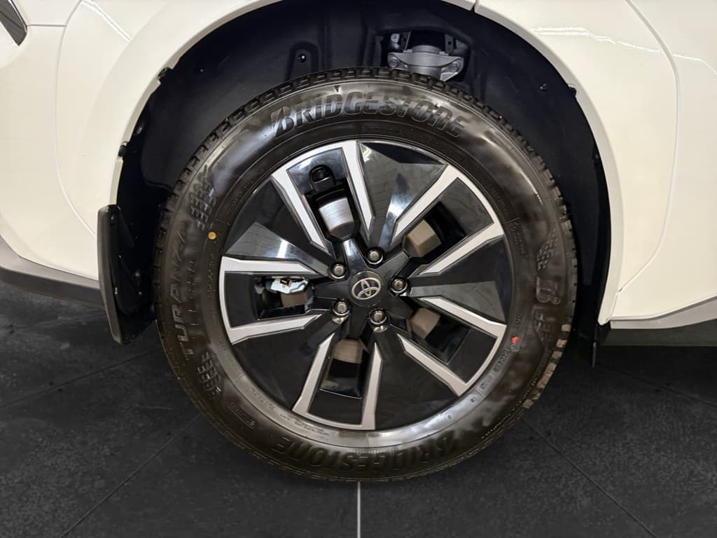 2026 Toyota bZ view 36