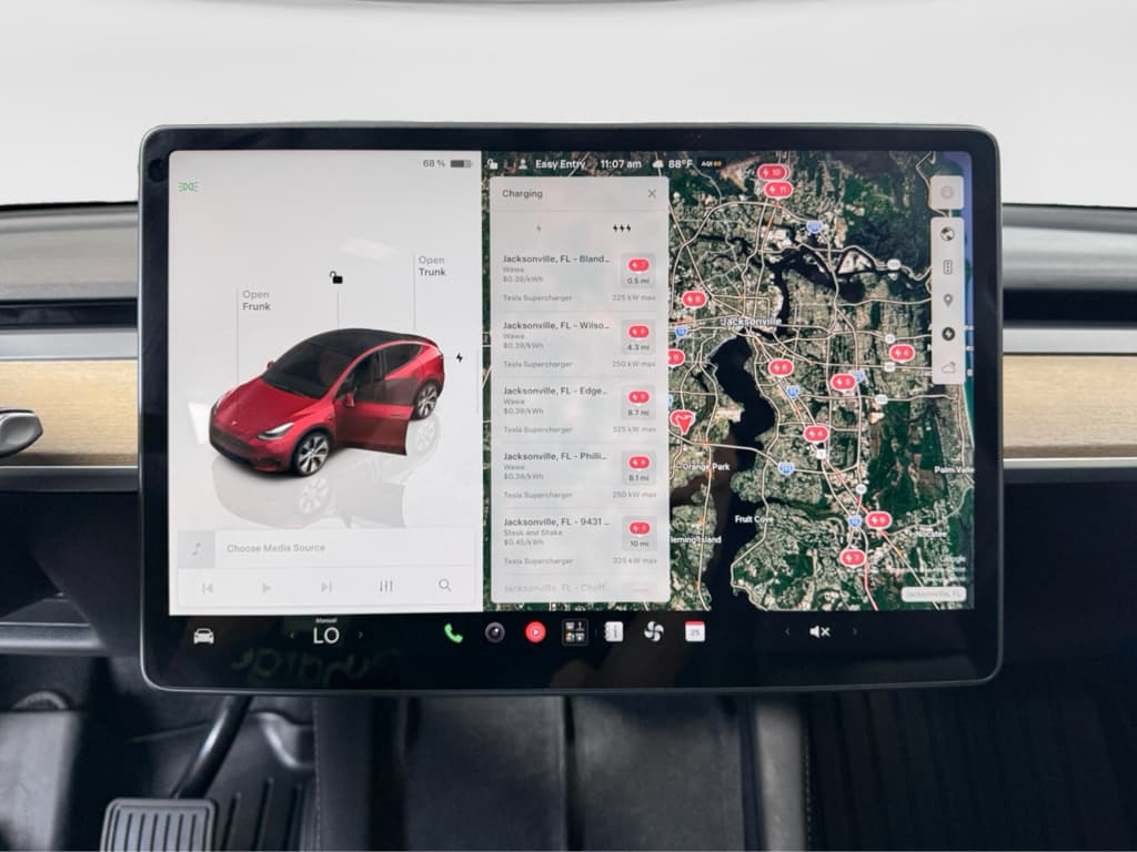 2022 Tesla Model Y view 9