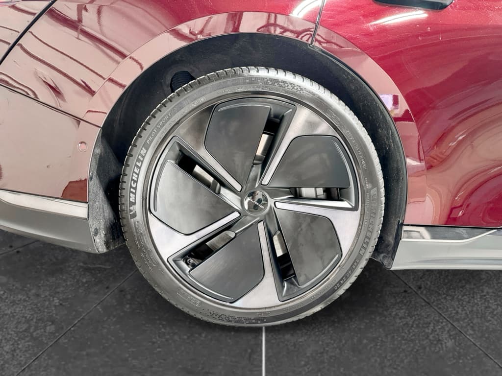 2025 Lucid Air view 38