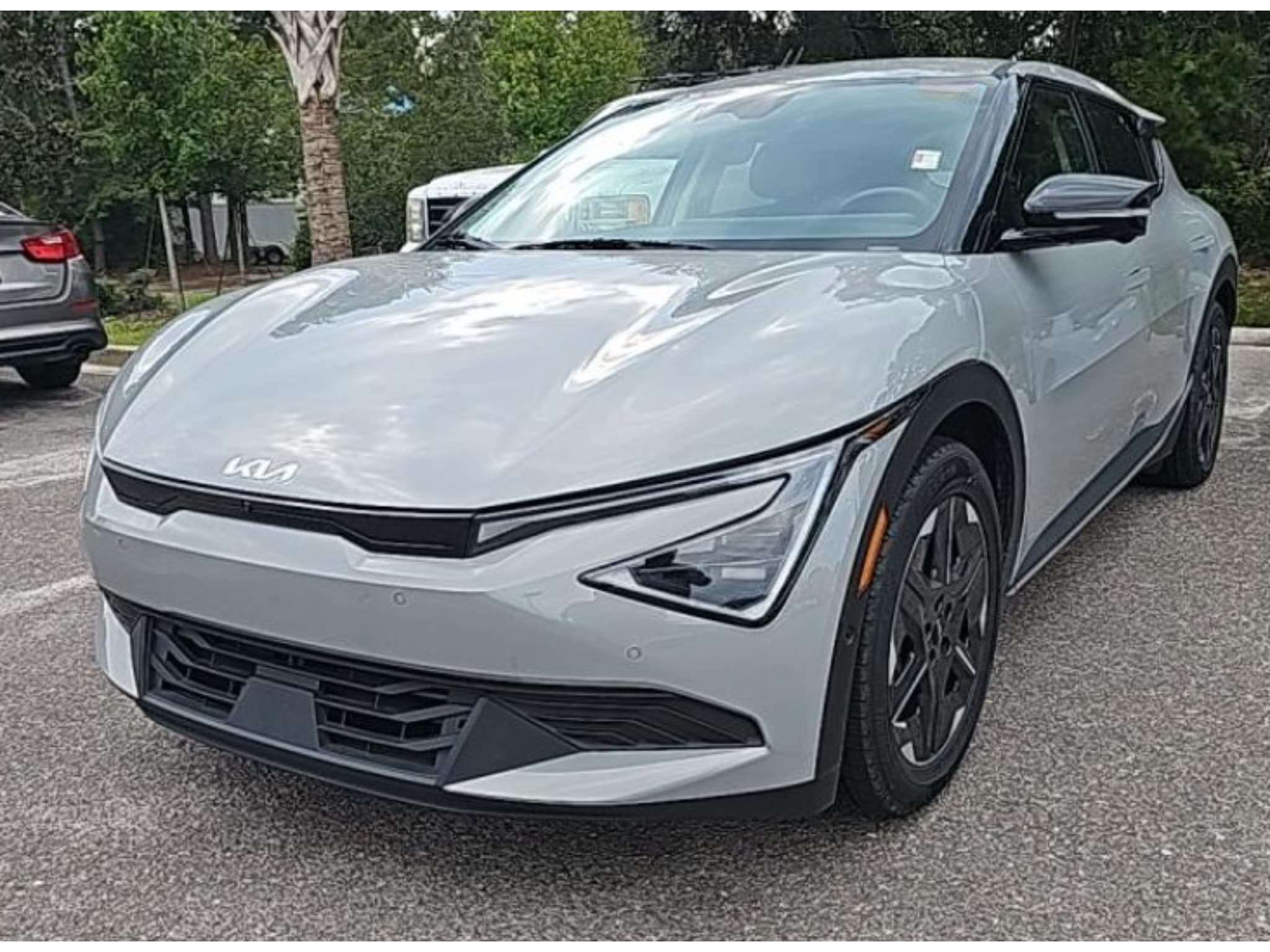 2025 Kia EV6 view 1