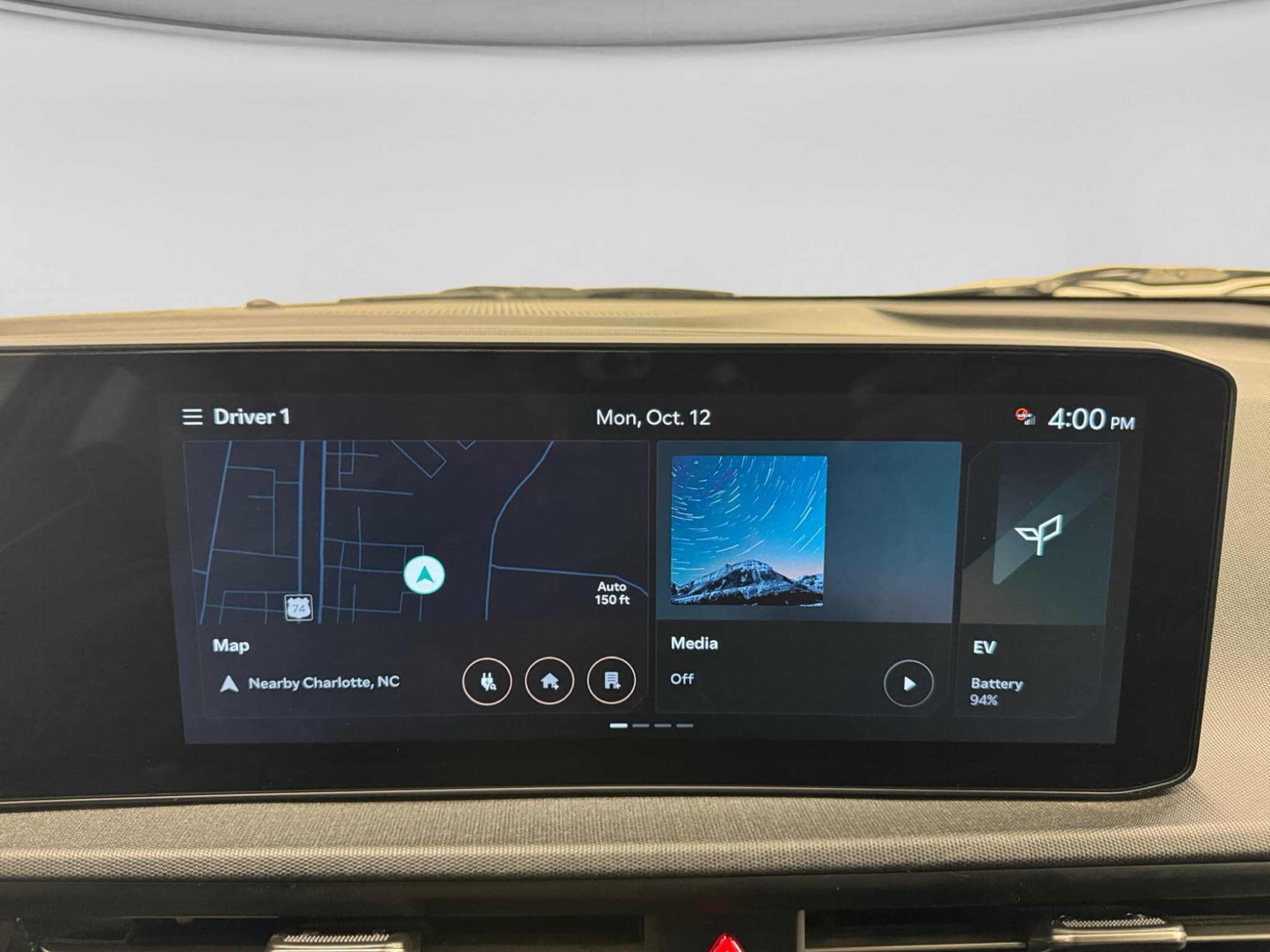 2025 Kia EV6 view 10