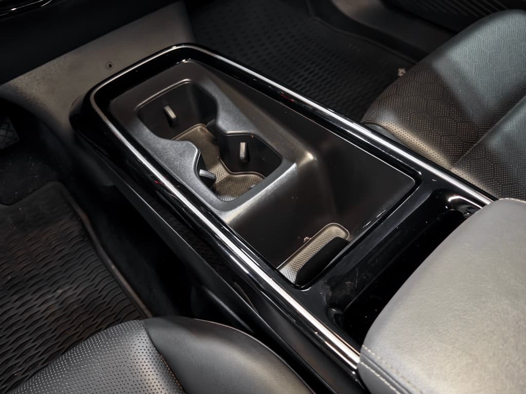 2023 Volkswagen ID.4 view 19