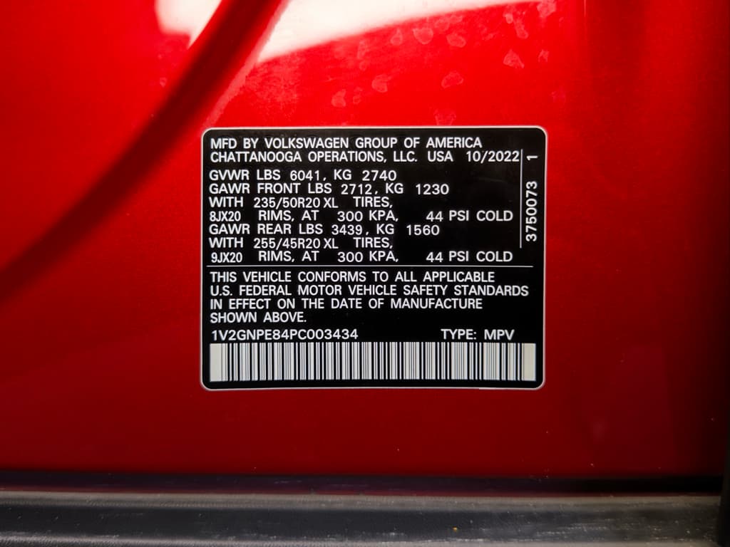 2023 Volkswagen ID.4 view 27