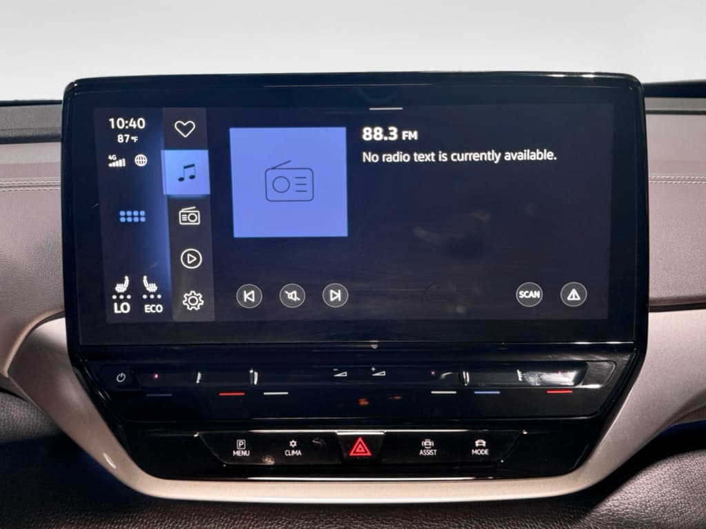 2023 Volkswagen ID.4 view 12