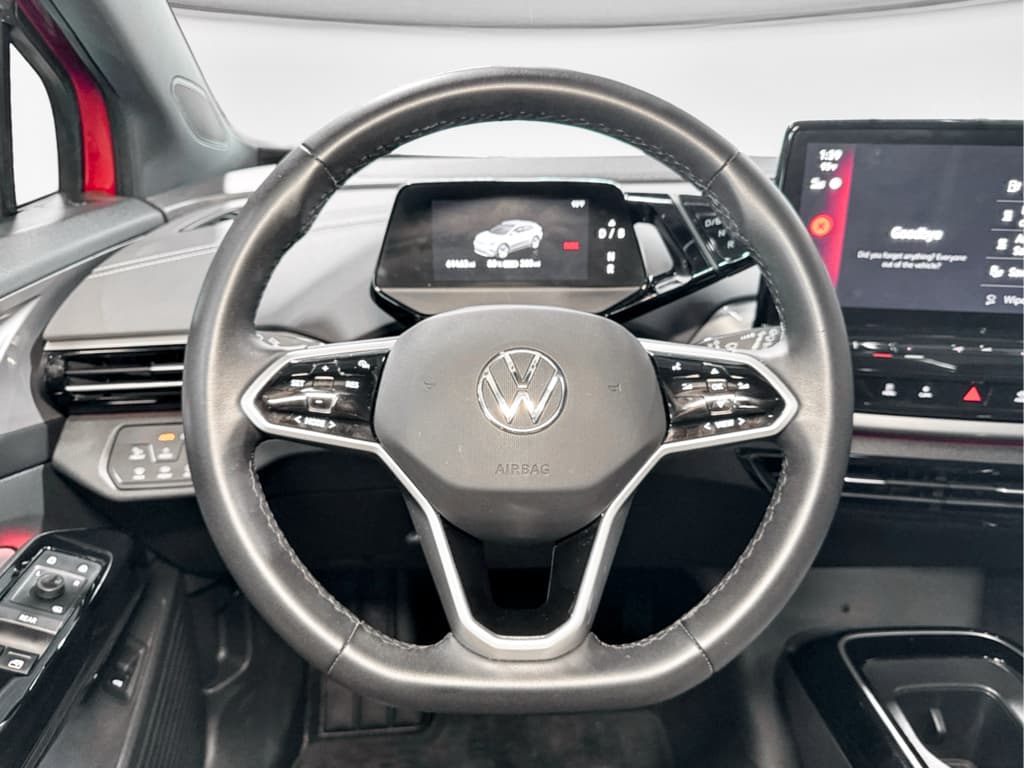 2023 Volkswagen ID.4 view 9