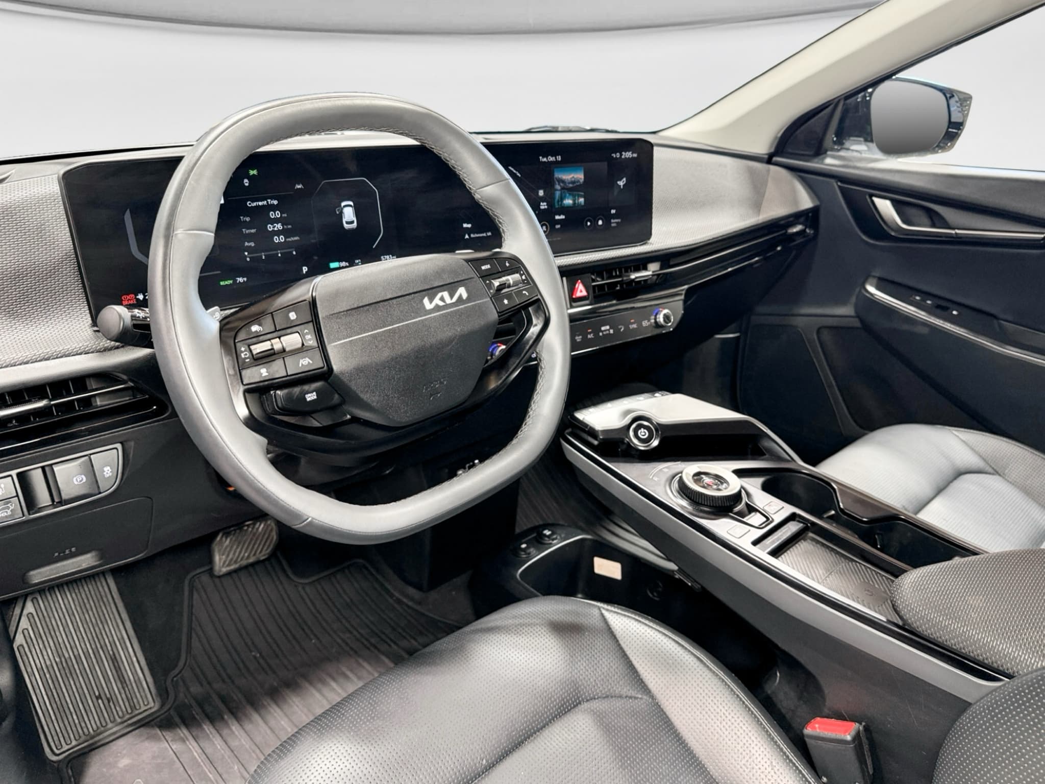 2025 Kia EV6 view 18