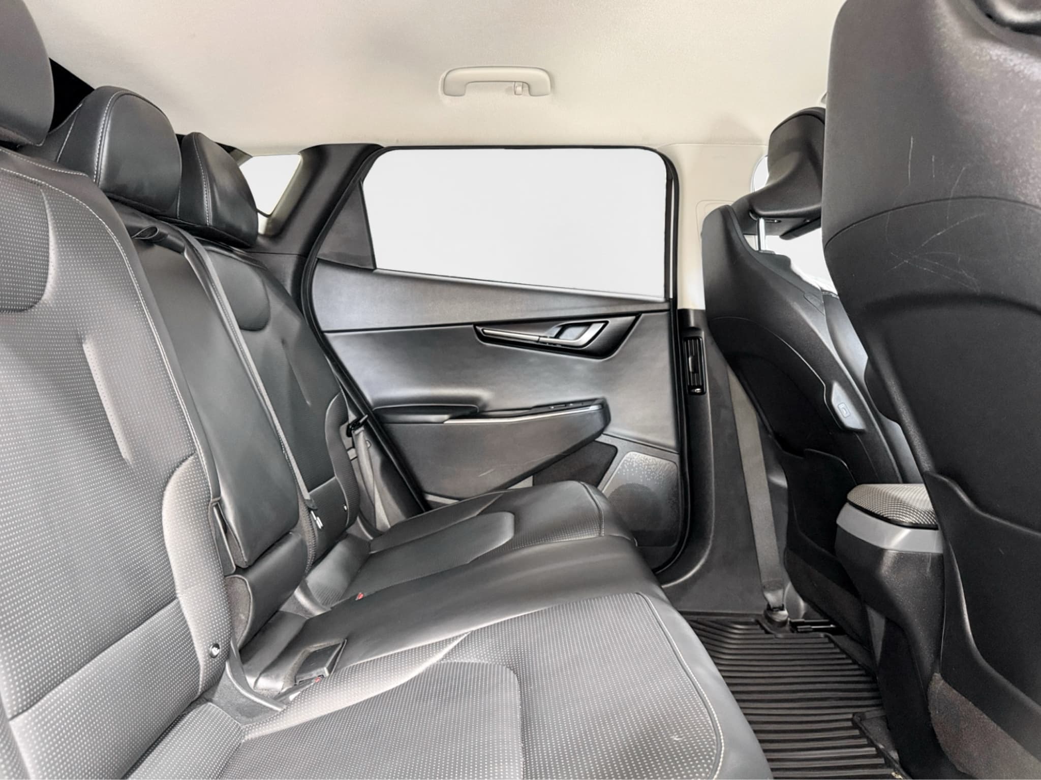 2025 Kia EV6 view 22