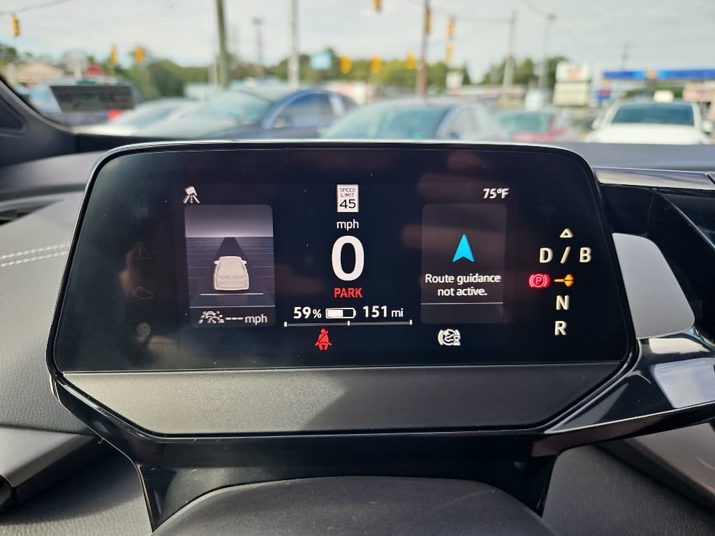 2023 Volkswagen ID.4 view 8
