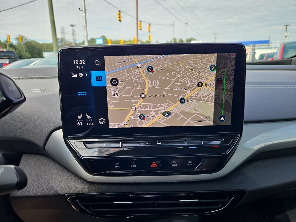 2023 Volkswagen ID.4 view 11