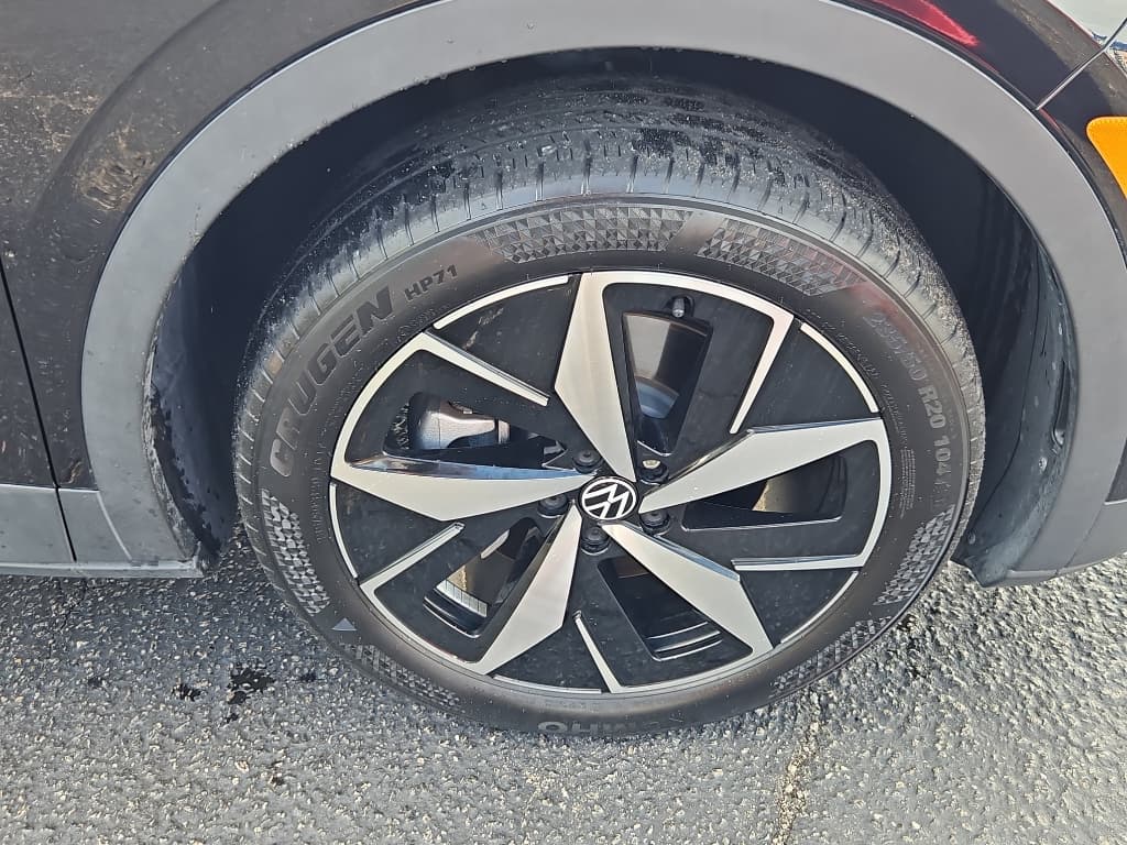 2023 Volkswagen ID.4 view 32