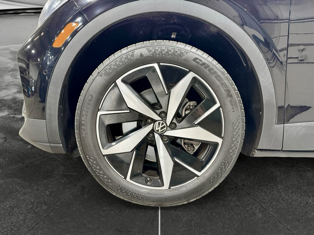 2023 Volkswagen ID.4 view 28