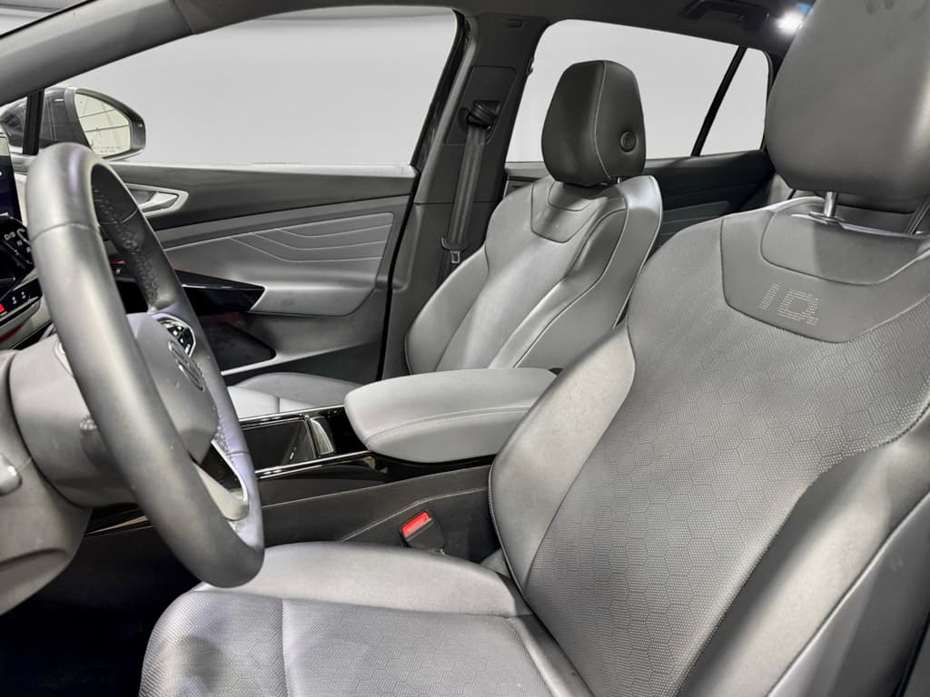 2023 Volkswagen ID.4 view 16
