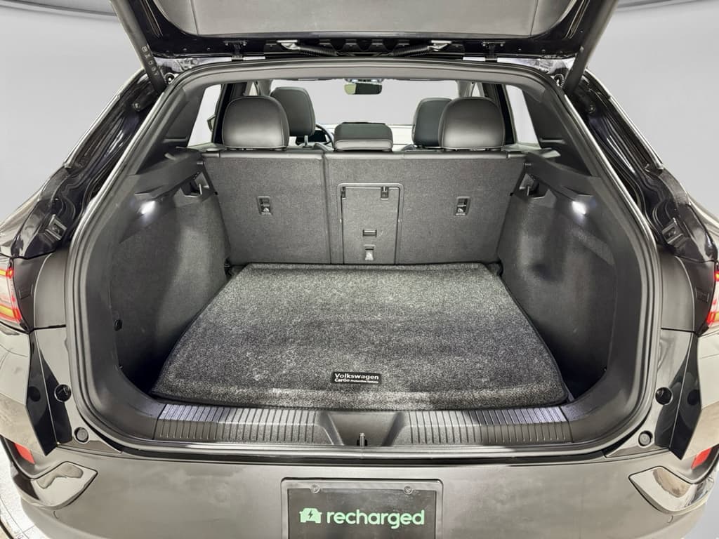 2023 Volkswagen ID.4 view 24