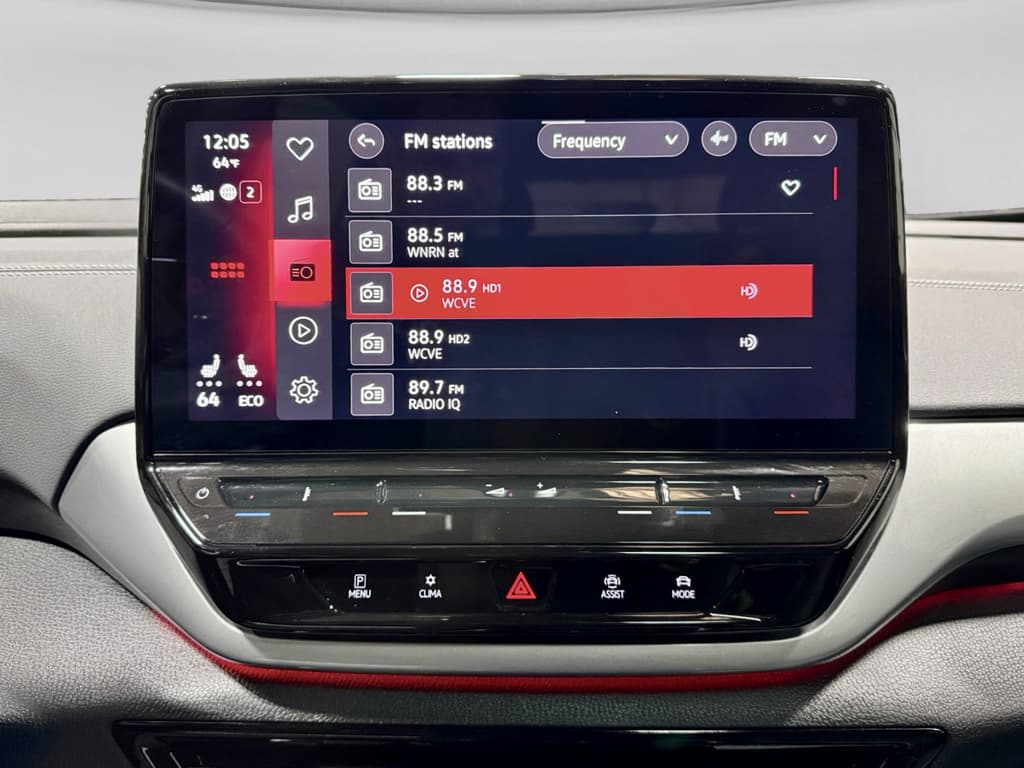 2023 Volkswagen ID.4 view 12
