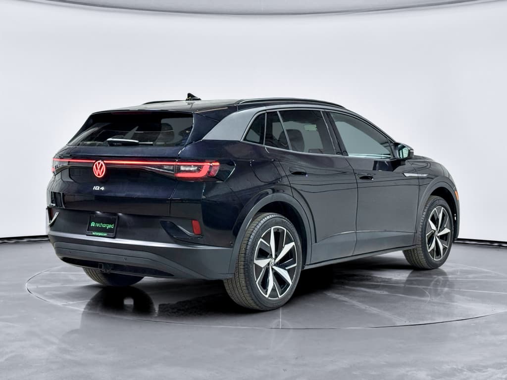 2023 Volkswagen ID.4 view 3