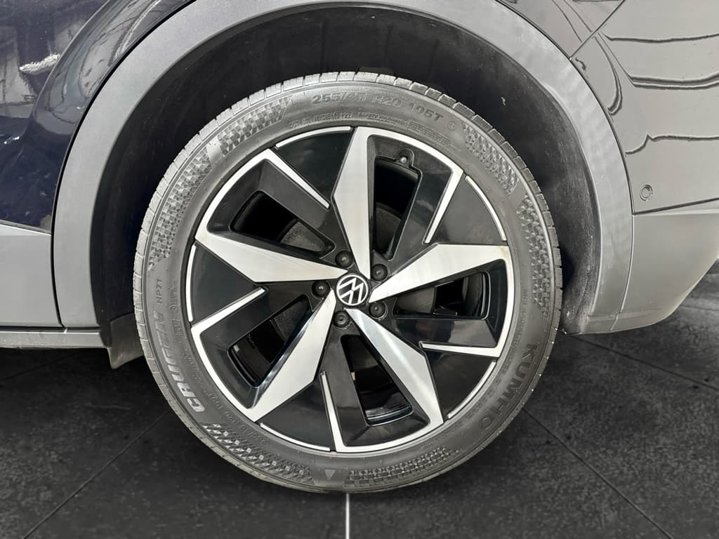 2023 Volkswagen ID.4 view 30