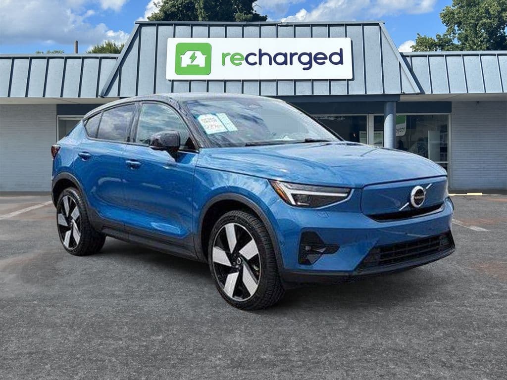 2022 Volvo C40