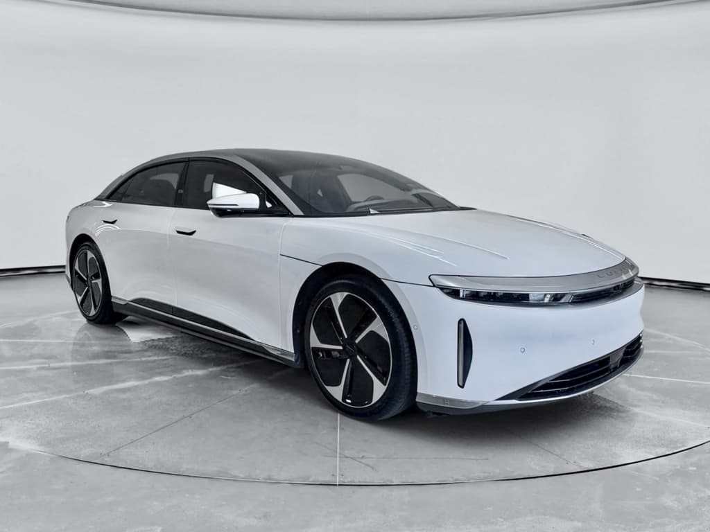 2023 Lucid Air view 4