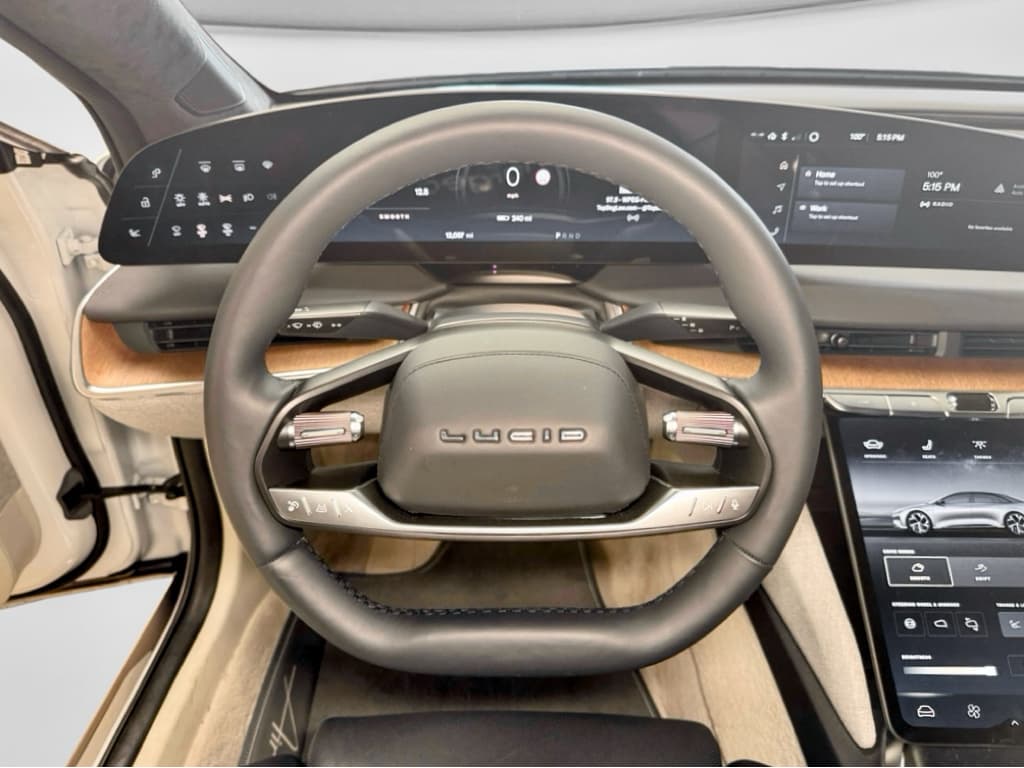2023 Lucid Air view 7
