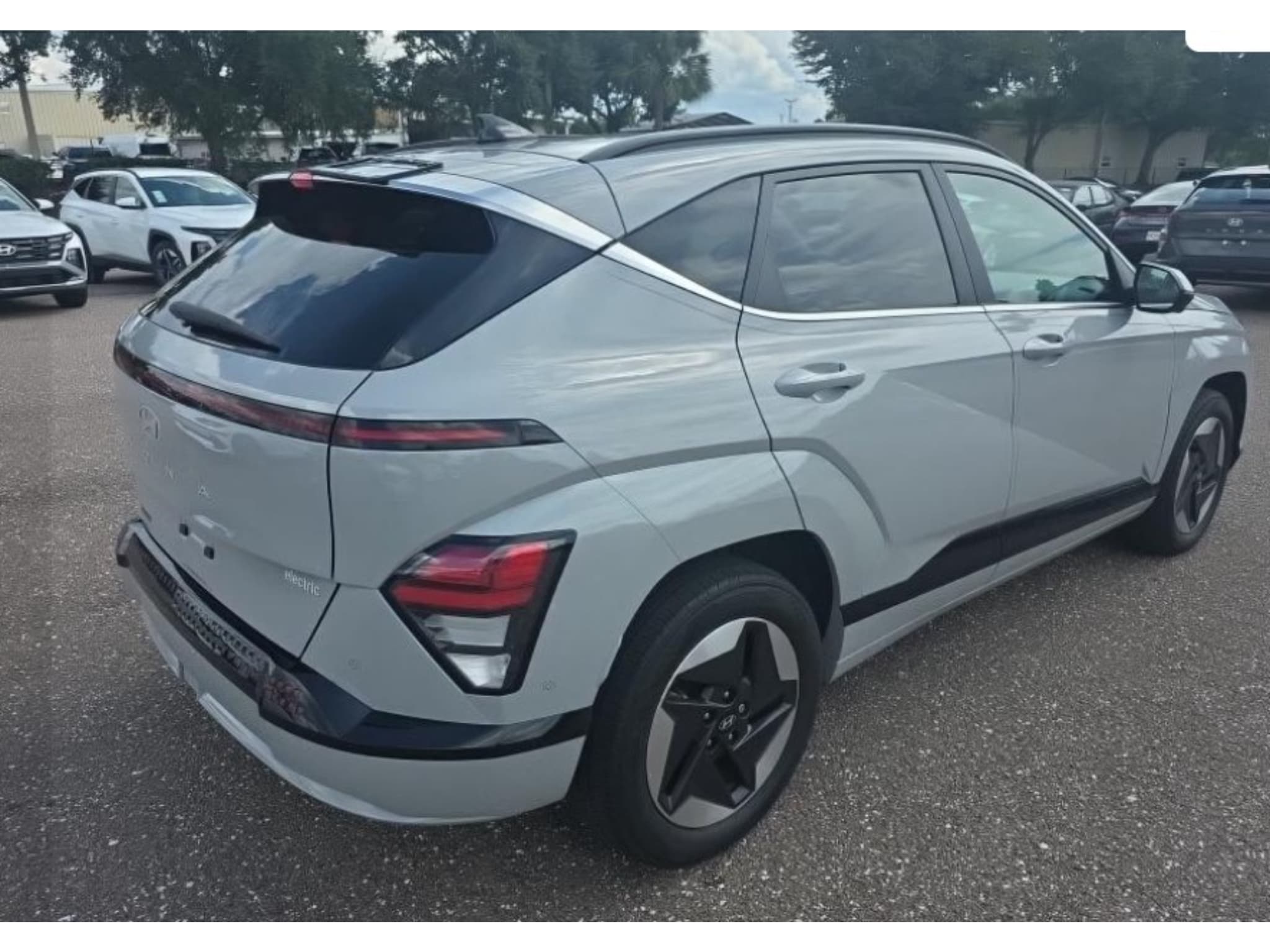 2024 Hyundai Kona view 3