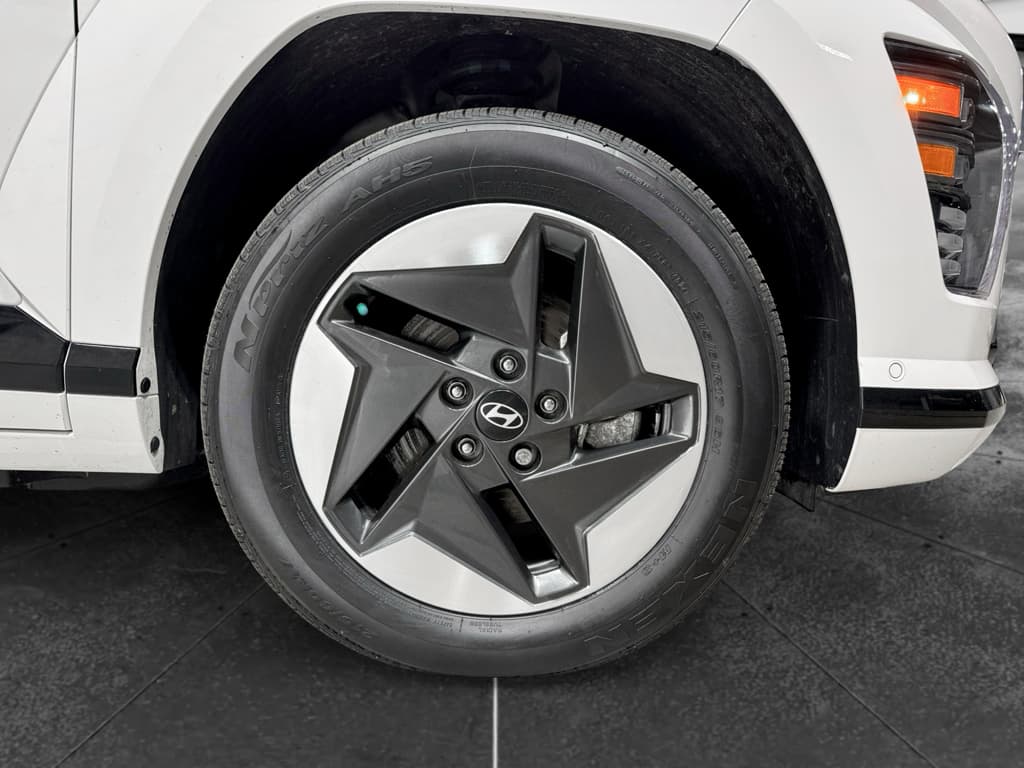 2024 Hyundai Kona view 36