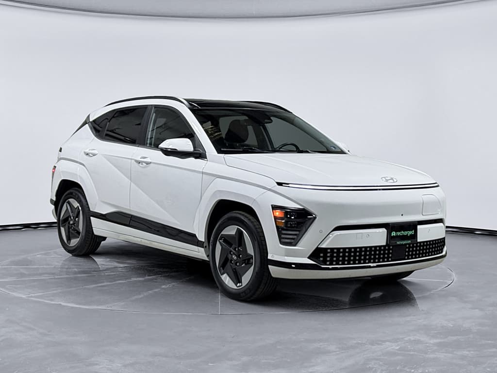 2024 Hyundai Kona view 4