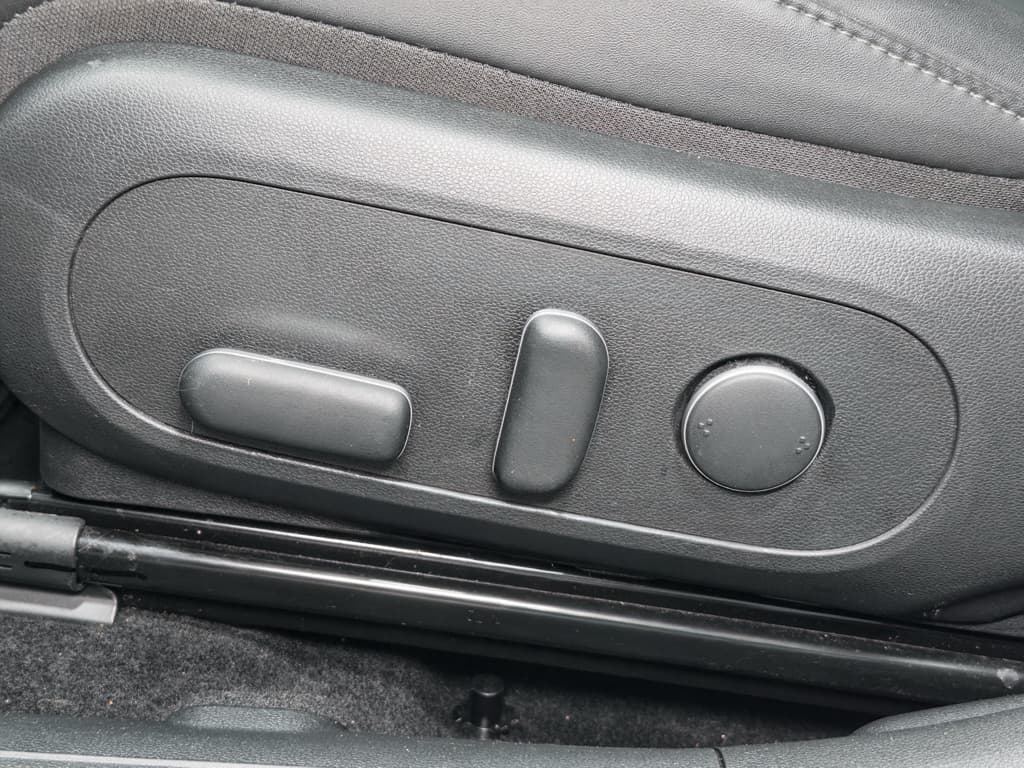 2024 Hyundai Kona view 7