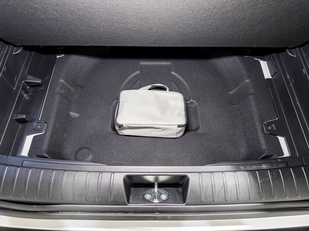 2024 Hyundai Kona view 29