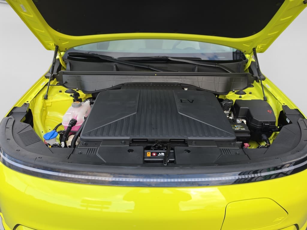2024 Hyundai Kona view 20