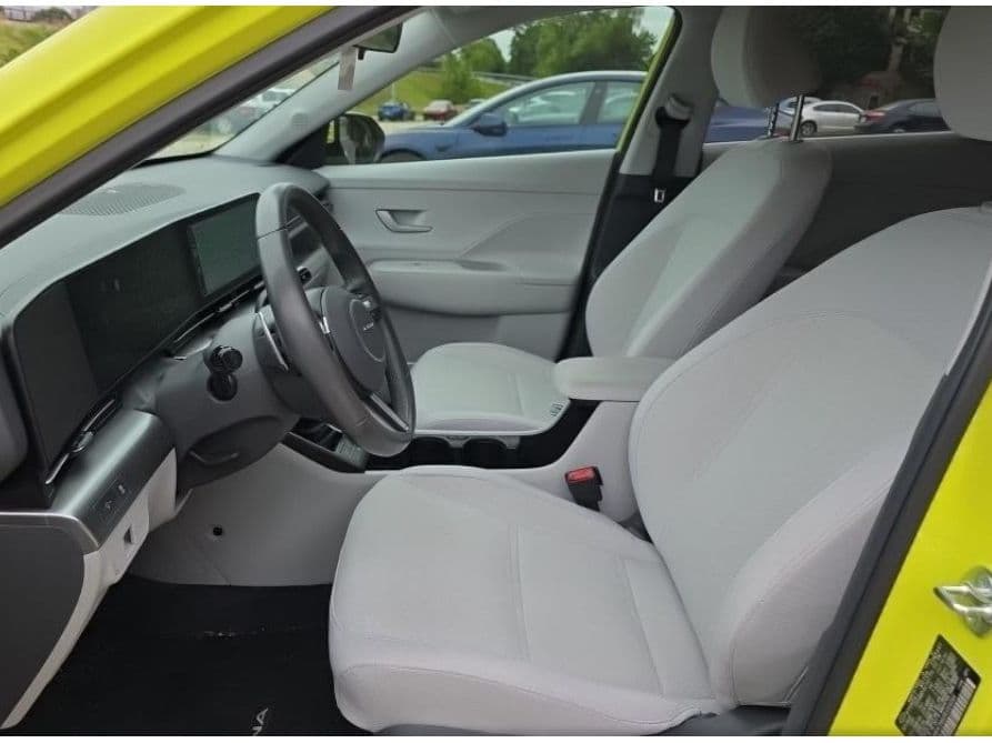 2024 Hyundai Kona view 5