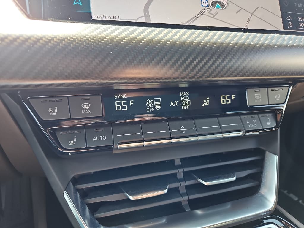 2022 Audi e-tron GT view 14