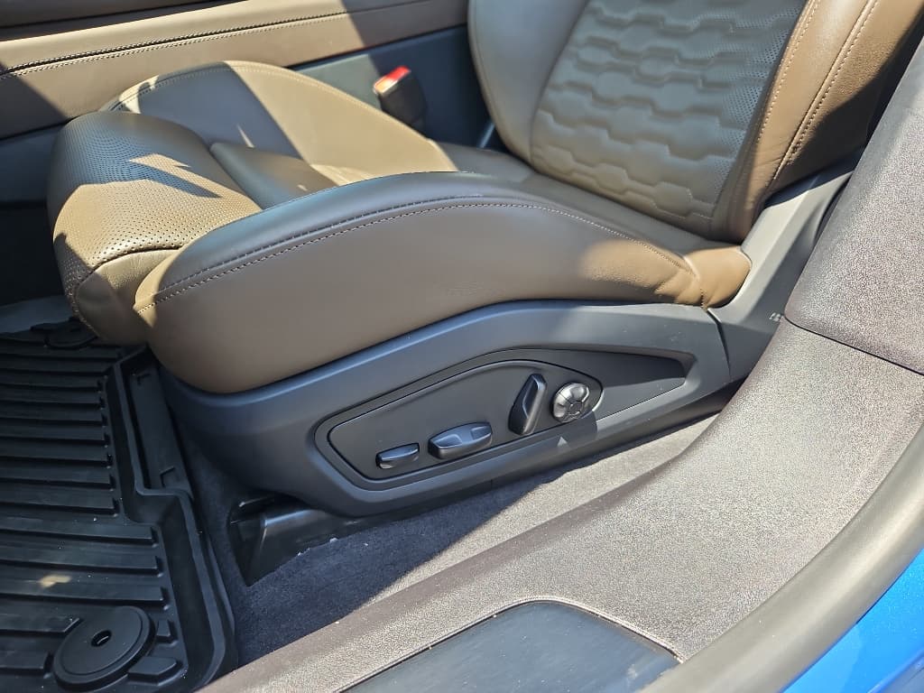 2022 Audi e-tron GT view 6