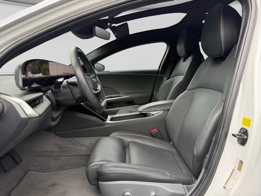 2023 Lucid Air view 22