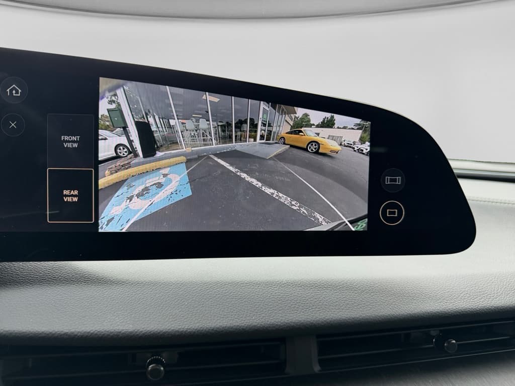 2023 Lucid Air view 14