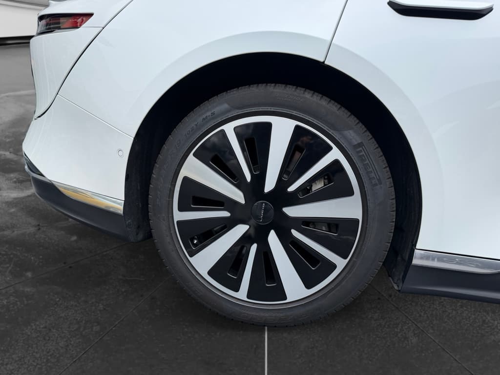 2023 Lucid Air view 38
