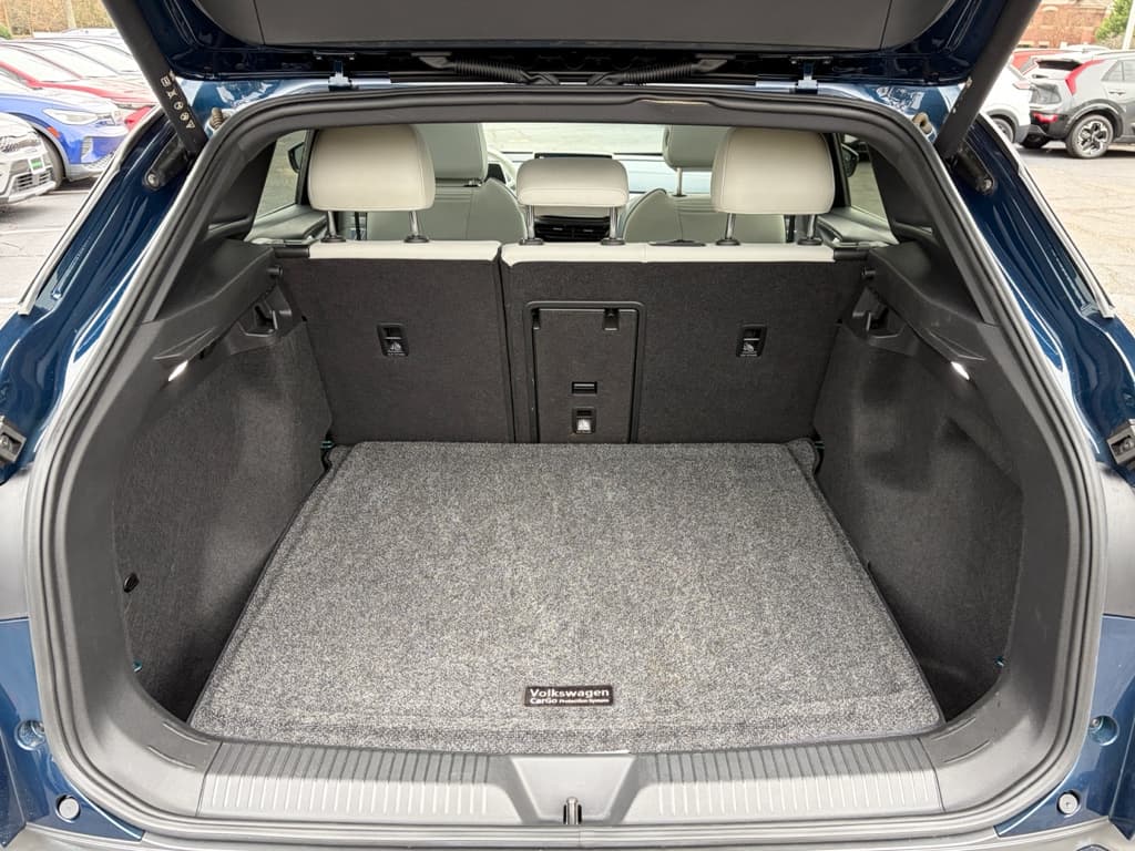 2023 Volkswagen ID.4 view 25