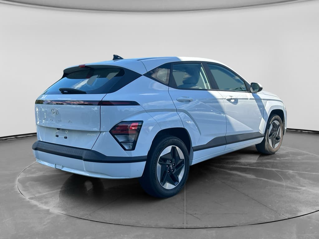 2024 Hyundai Kona Electric view 4