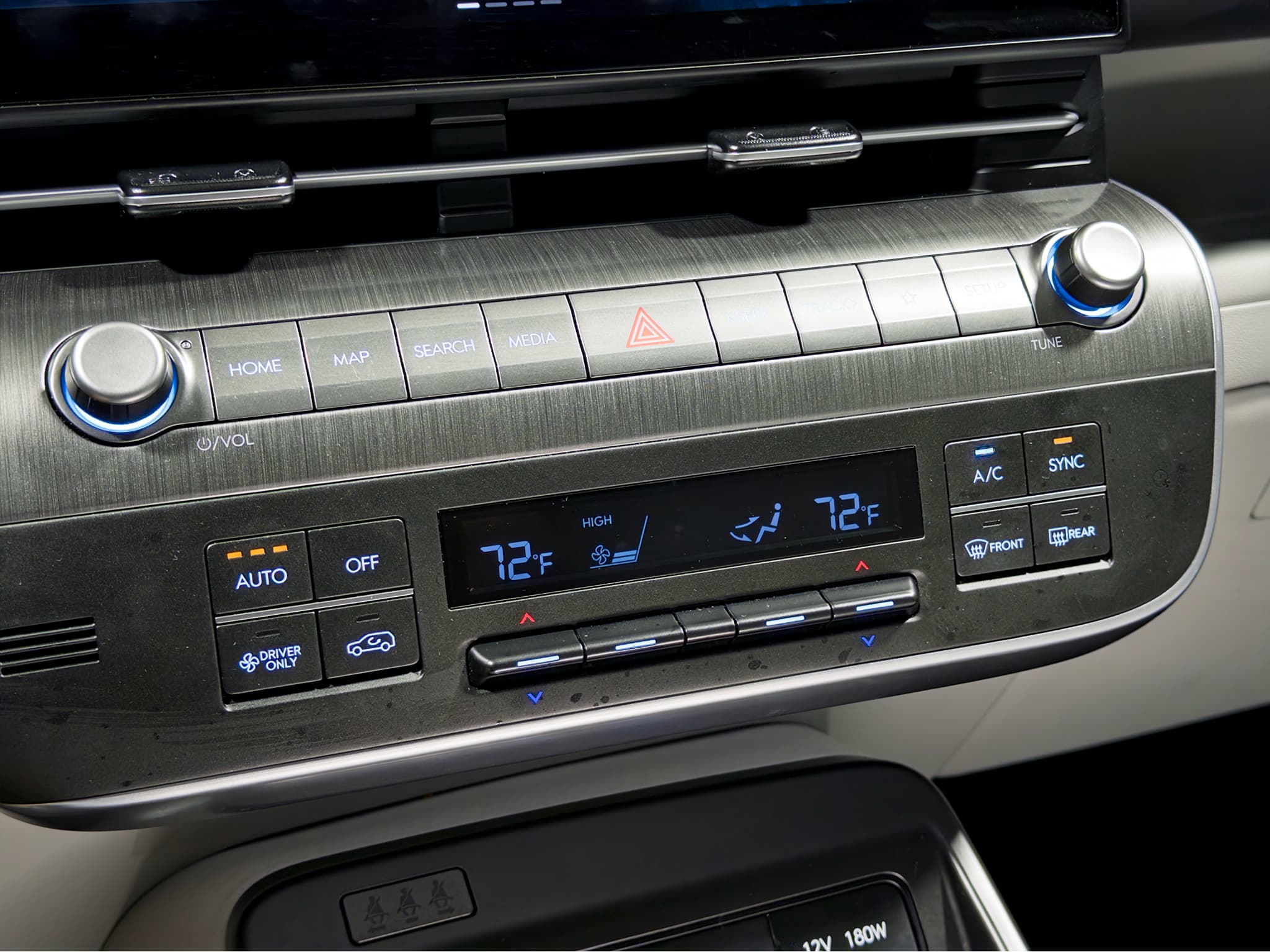 2024 Hyundai Kona view 16