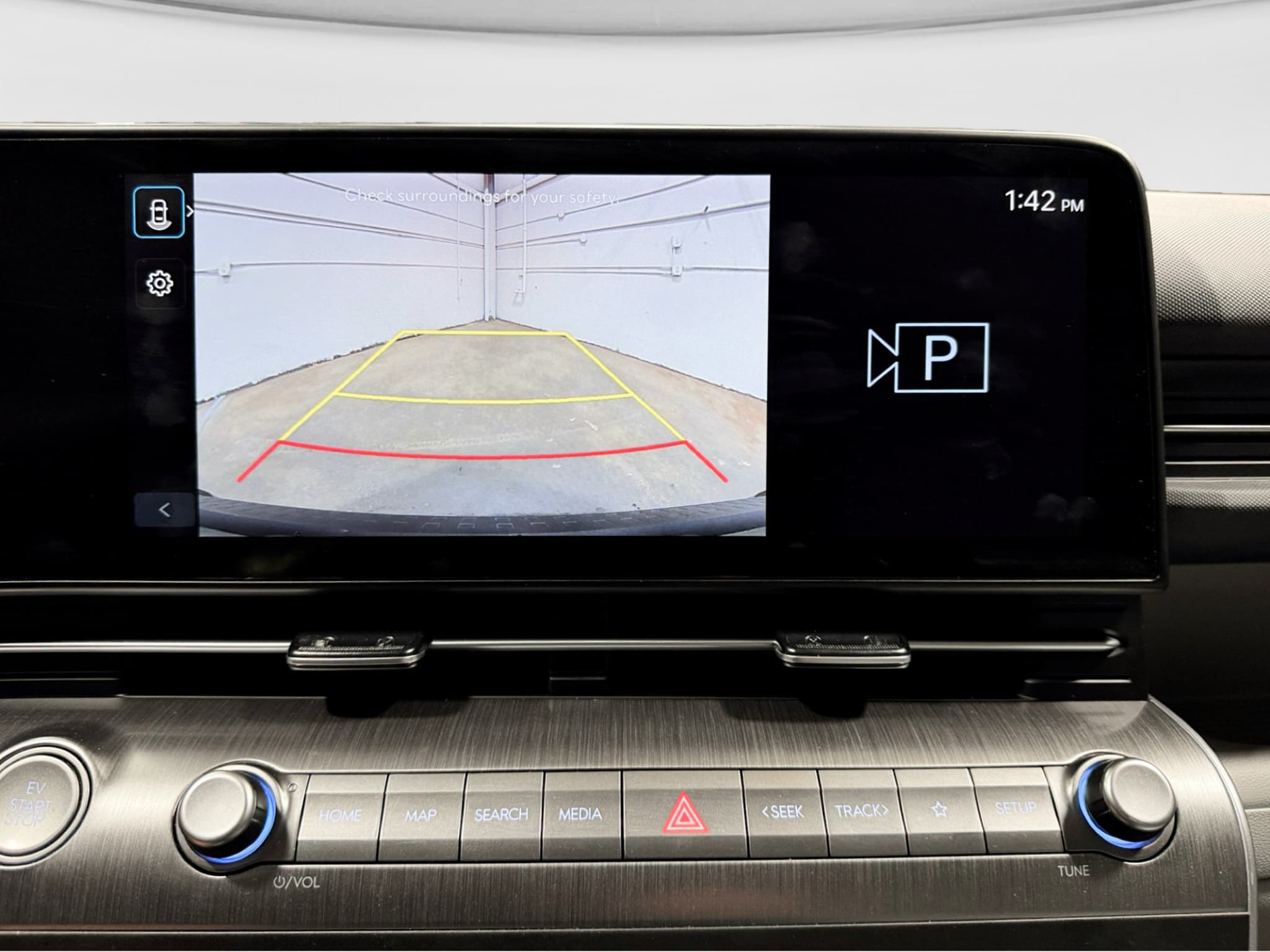 2024 Hyundai Kona view 15