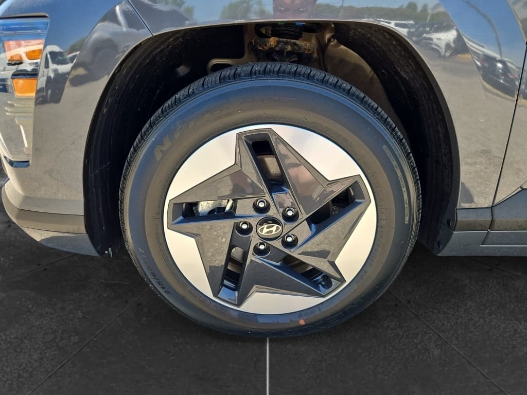 2024 Hyundai Kona view 34