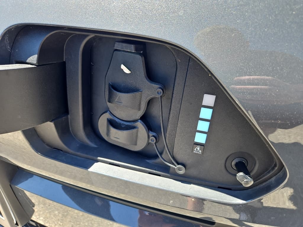 2024 Hyundai Kona view 5