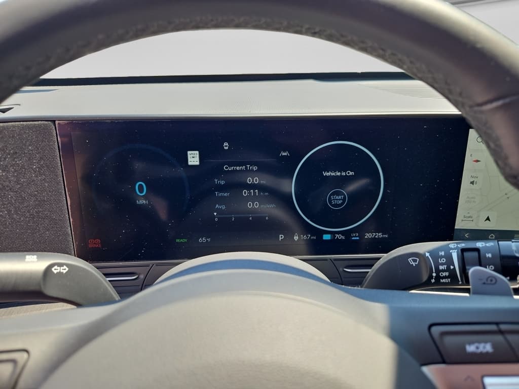 2024 Hyundai Kona view 8