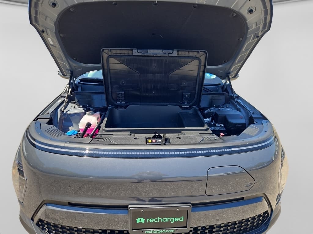 2024 Hyundai Kona view 24