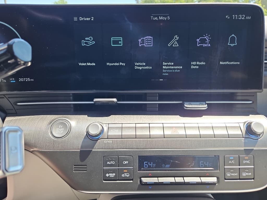 2024 Hyundai Kona view 11