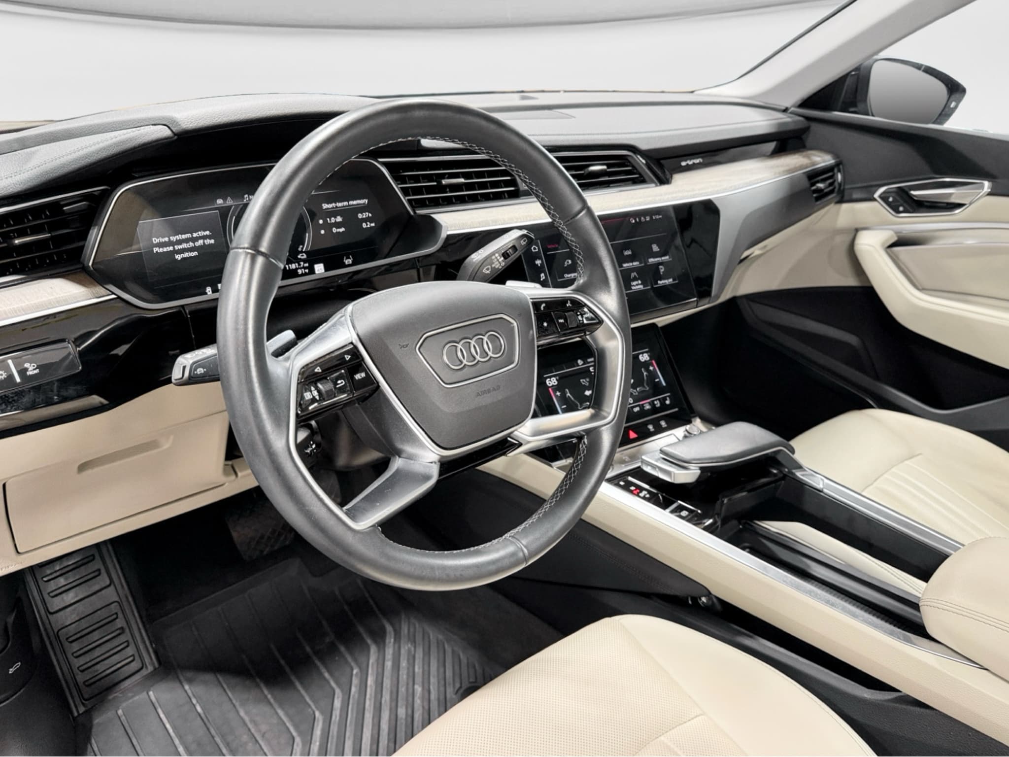 2024 Audi Q8 e-tron view 19