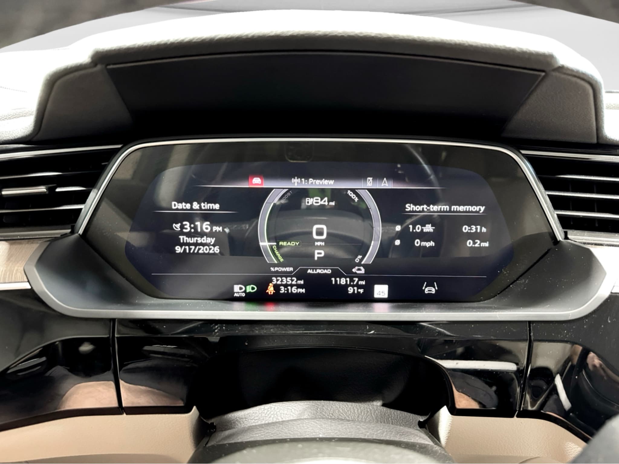 2024 Audi Q8 e-tron view 10