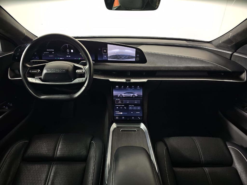 2022 Lucid Air view 6
