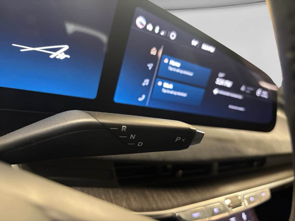 2022 Lucid Air view 7